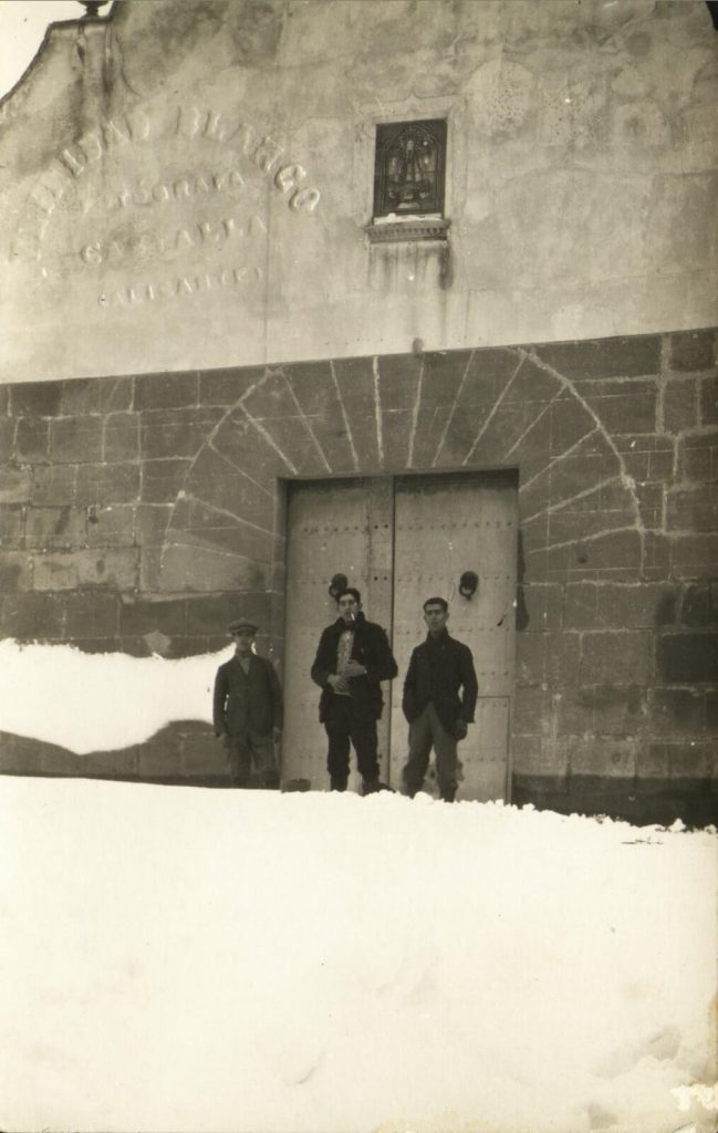 nevada 1960, porta de l'ermita de la sang