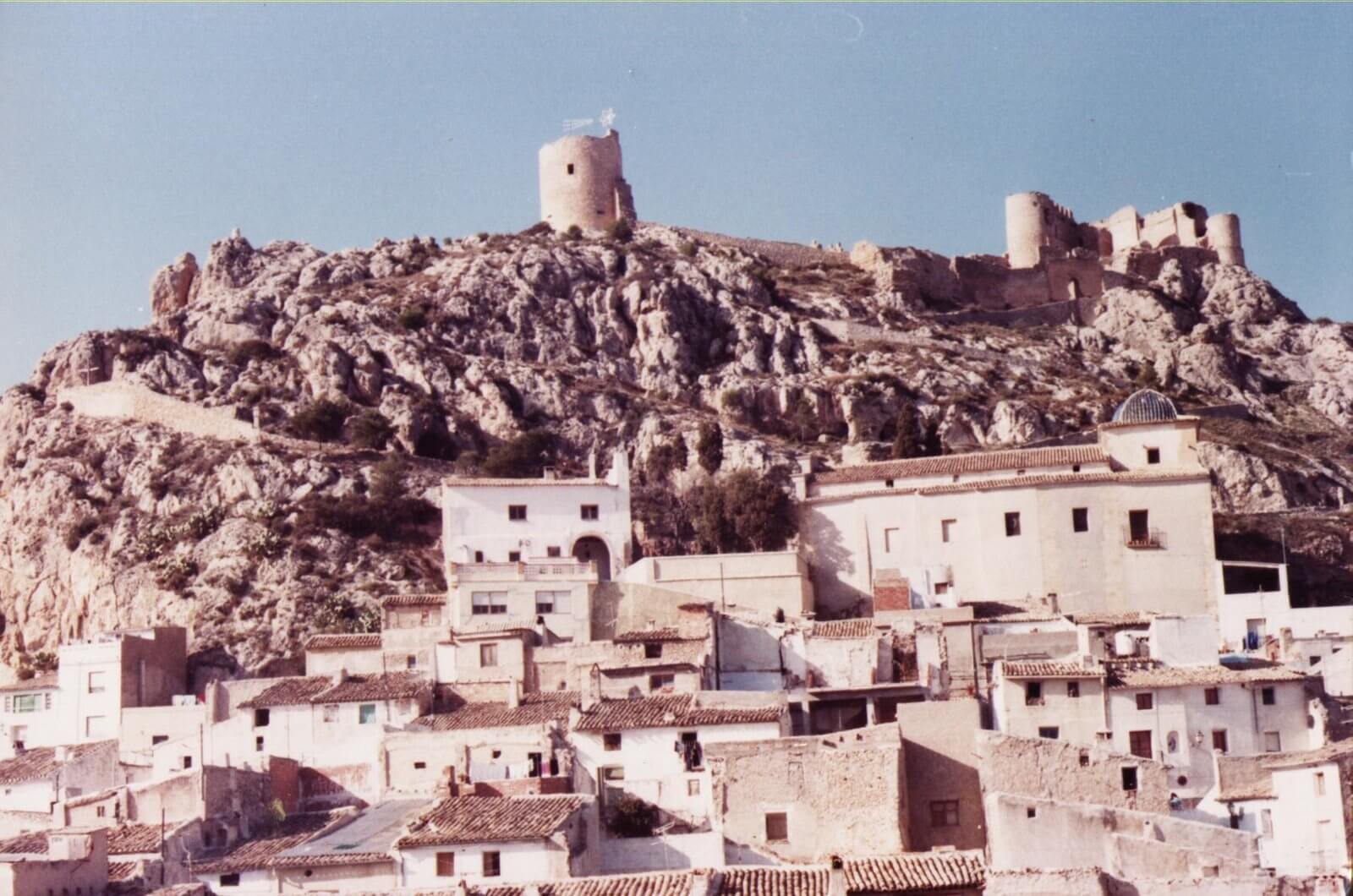 panoràmica del castell en l'estel de nadal vell anys 70